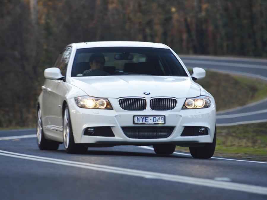  BMW 330d Sedan M Sport Package 2008 года  (AU) (фото 1 из 8)